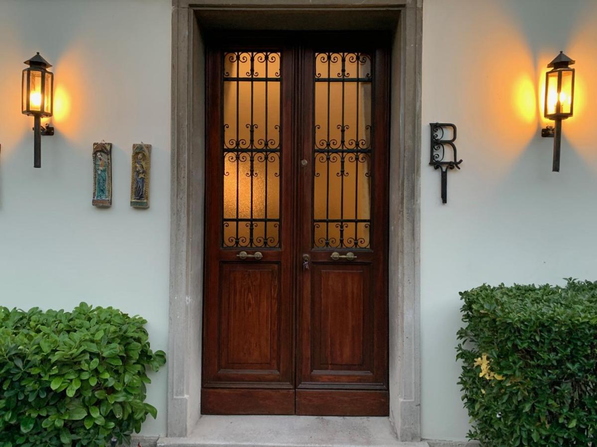 Dimora Castiglioni Villa Venetië-Lido Buitenkant foto