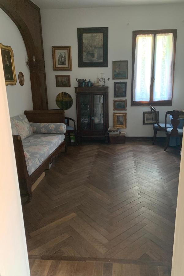 Dimora Castiglioni Villa Venetië-Lido Buitenkant foto