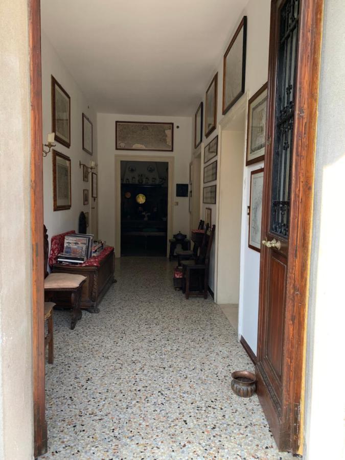 Dimora Castiglioni Villa Venetië-Lido Buitenkant foto
